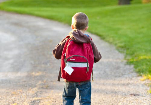 Back pain and children - Osteopath clinic in Llanelli and Bridgend, Ian Griffiths